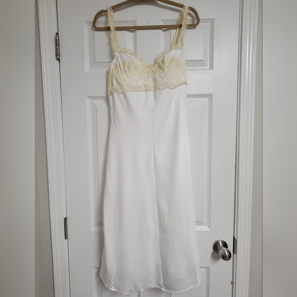Amelie Teje NWT Sharona Dress Size Medium. - Picture 2 of 13